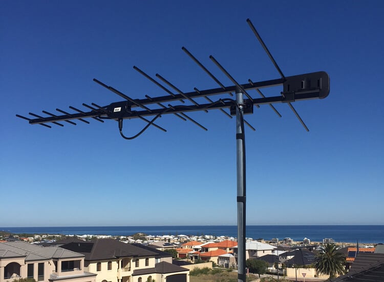 Hills Black Arrow Antenna installed on house near beach in perth