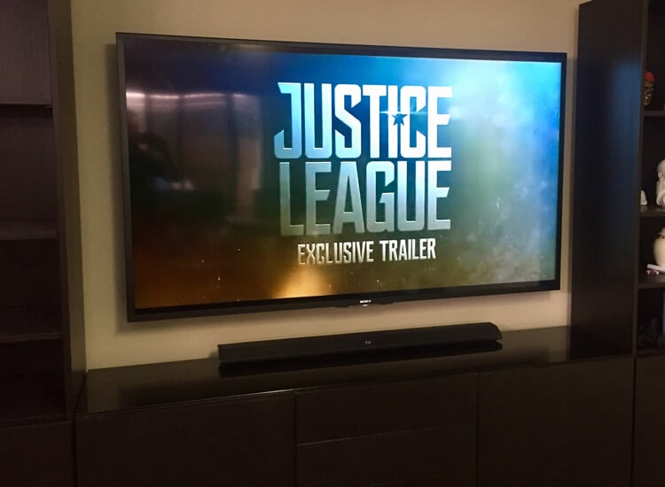 WallMountedTV14