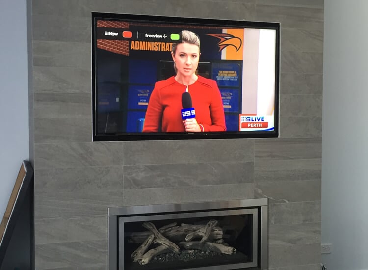 WallMountedTV16