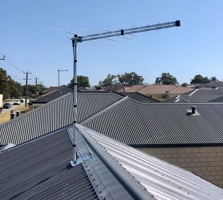 Fracarro Log antenna installed on roof in Pearsall, Wanneroo