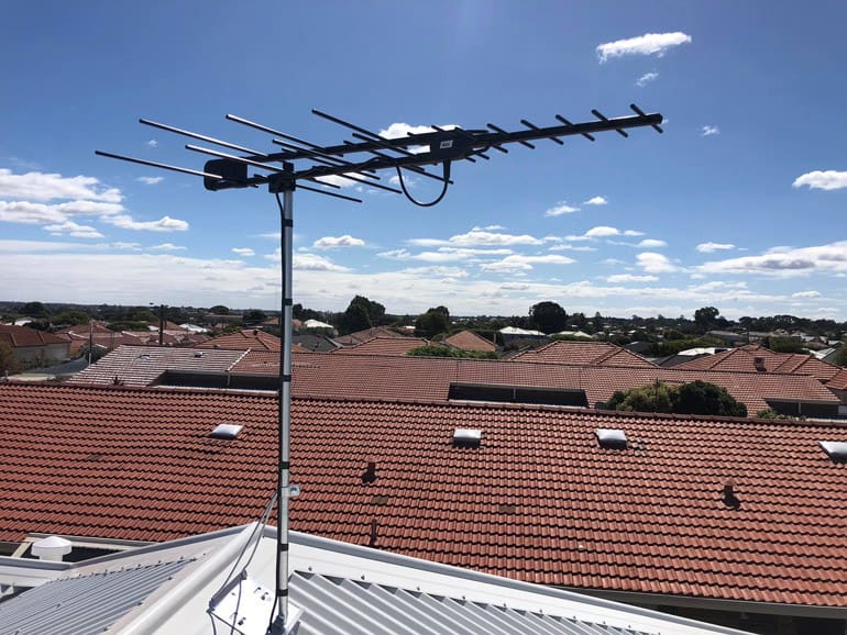 Hills Black Arrow antenna fitted on a unit in Tuart Hill
