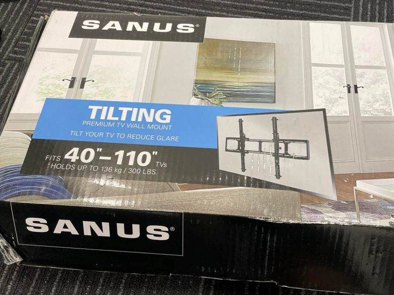 sanus vxt7 tv bracket box