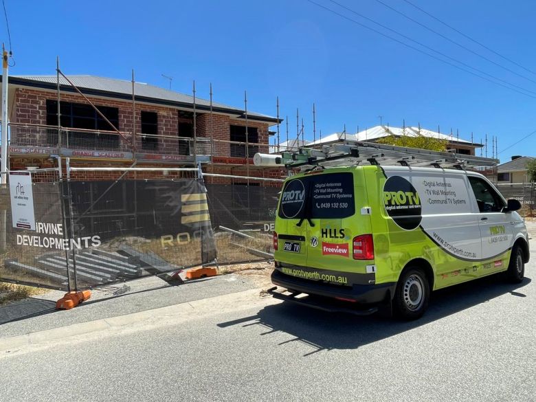 pro tv perth van outside new homes being built in cloverdale, perth