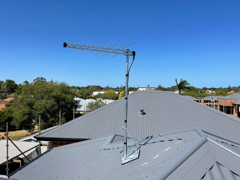 one of eight fracarro log antennas in a new homes development project