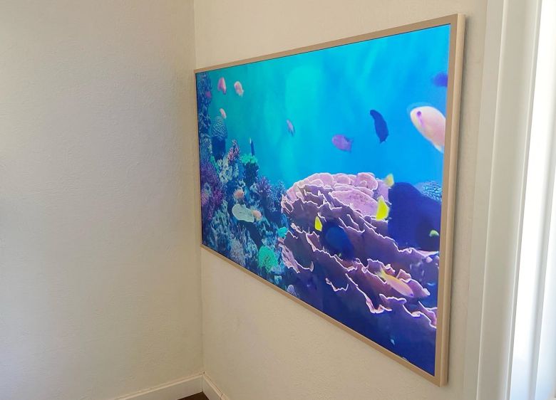 wall mounted samsung frame tv